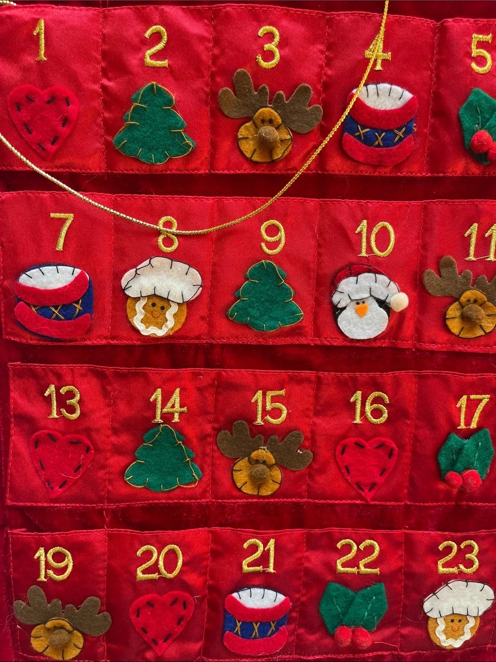 Dan Dee SNOWMAN Christmas Advent Calendar - 27.75” x 14” + 4” drop